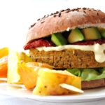 Vegan Burger Integrale: la ricetta completa con pane per hamburger.